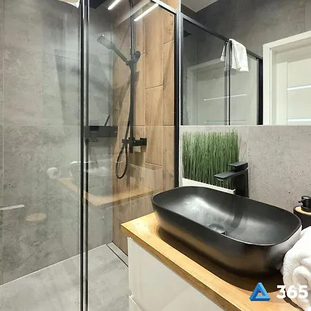 365pam - Griss W Summer Lofts *